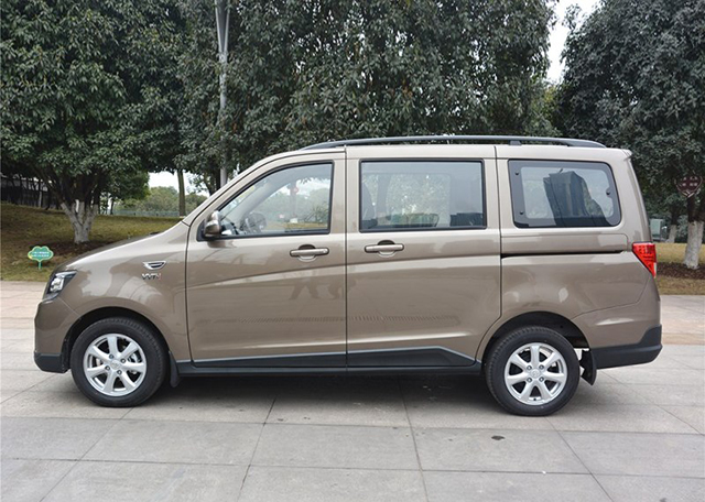 看腻了五菱宏光5万元的微面长安欧诺性价比更高