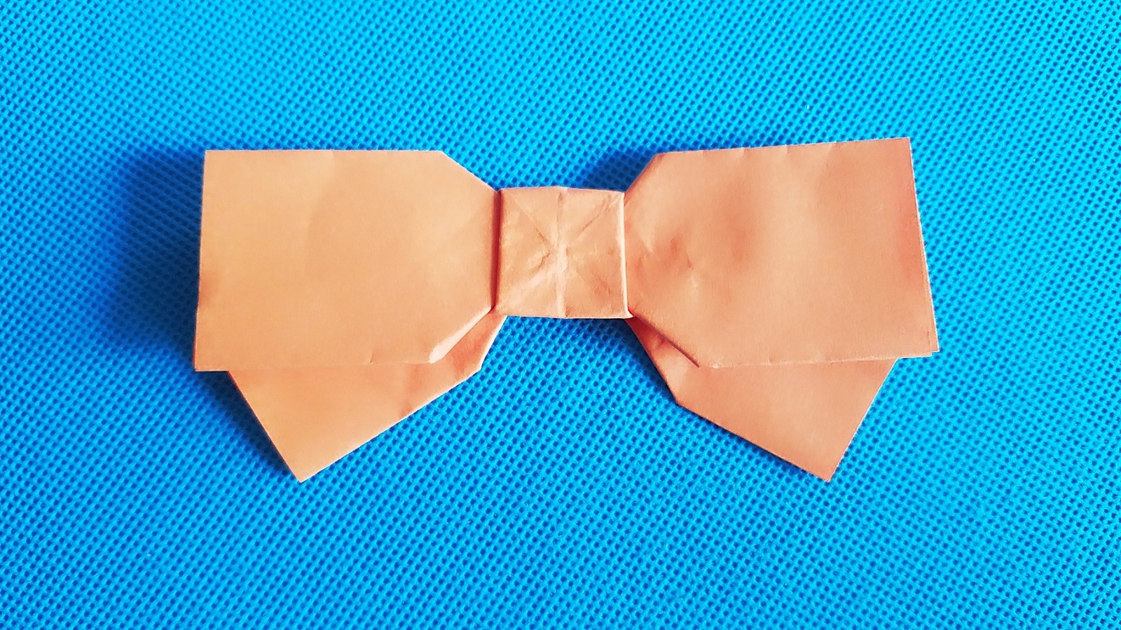 折纸艺术蝴蝶结领结