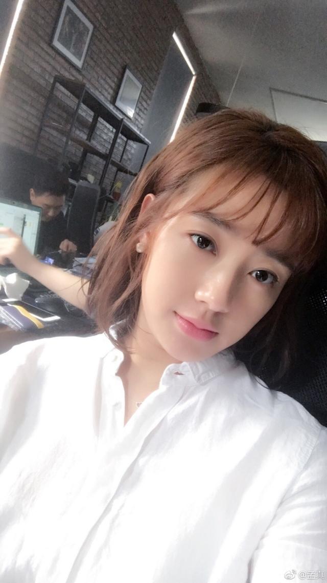 孟真扮演的马小翠一战成名,成为当时最知名的演员之一.