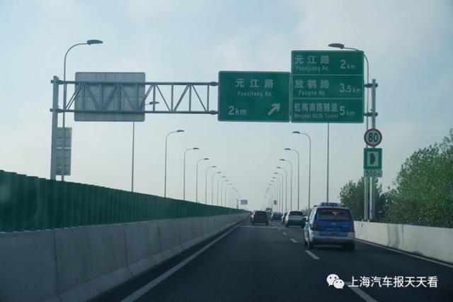 终于落成通车,早高峰实测上海虹梅高架路