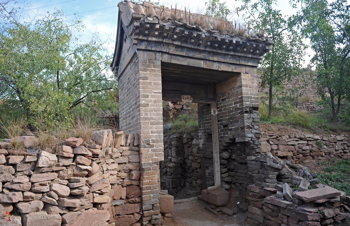 千年古城全由石头建造,县官官邸盖成这样