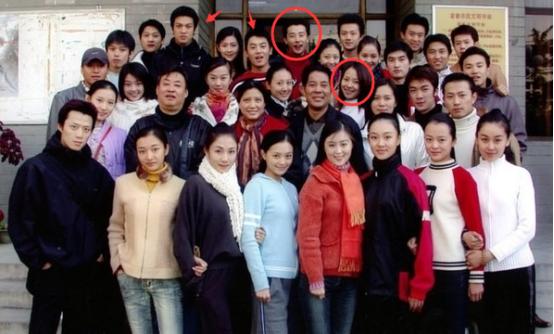 北电史最全毕业照!许晴比蒋雯丽美!黄磊好憨!王珞丹额头抢戏!