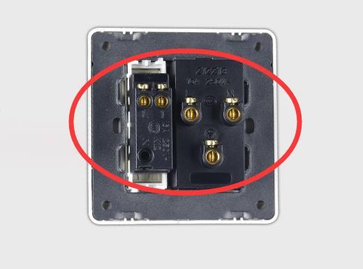 带开关插座如何一键断电?学会这样接线,再也不用请电工了