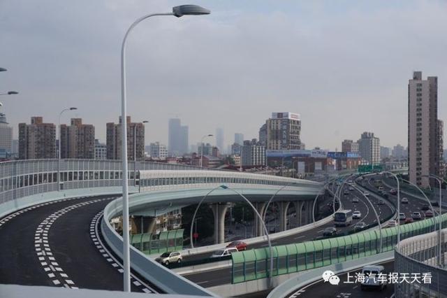 终于落成通车,早高峰实测上海虹梅高架路