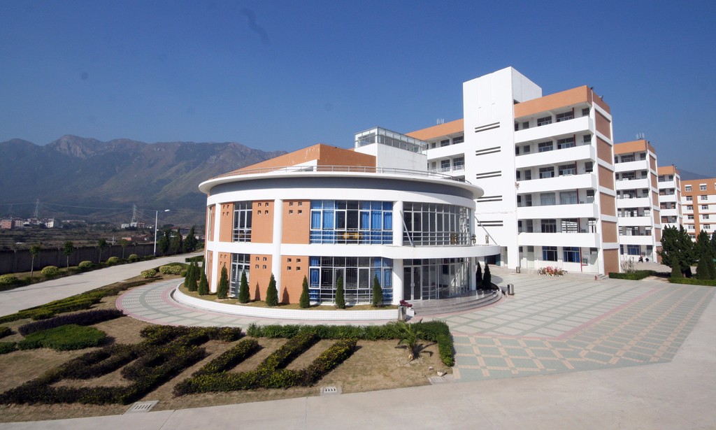 最美校园 | 福建西山学校欢迎您