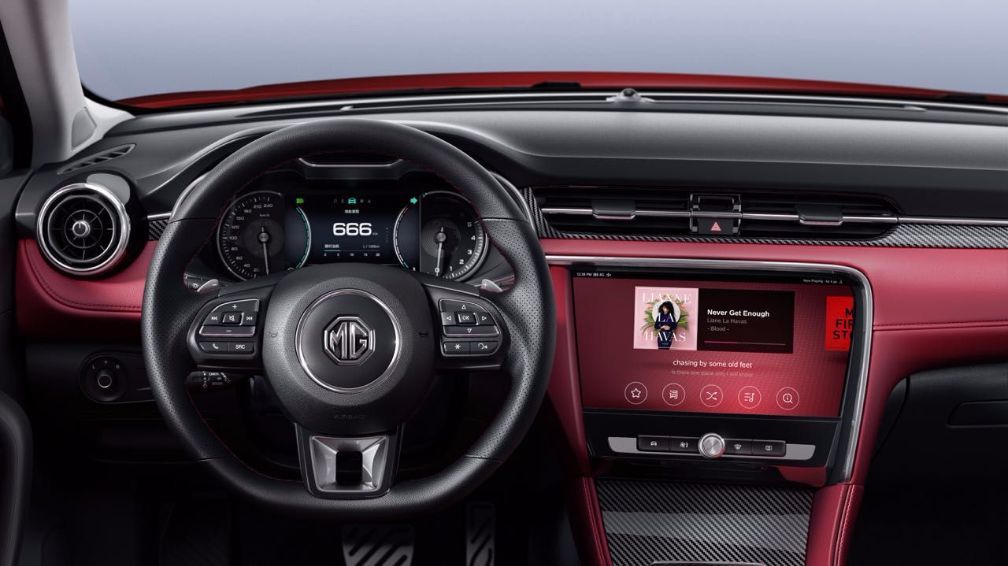 荣威又一辆高颜值家轿11月上市 我们先睹为快