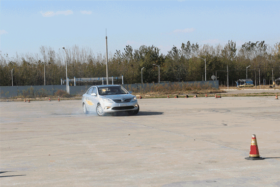 同样的车别人开5个油，为什么你开就要10个油？