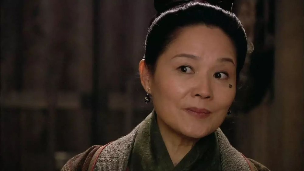 《金瓶梅》里的王婆,为何费尽心机撮合西门庆和潘金莲?