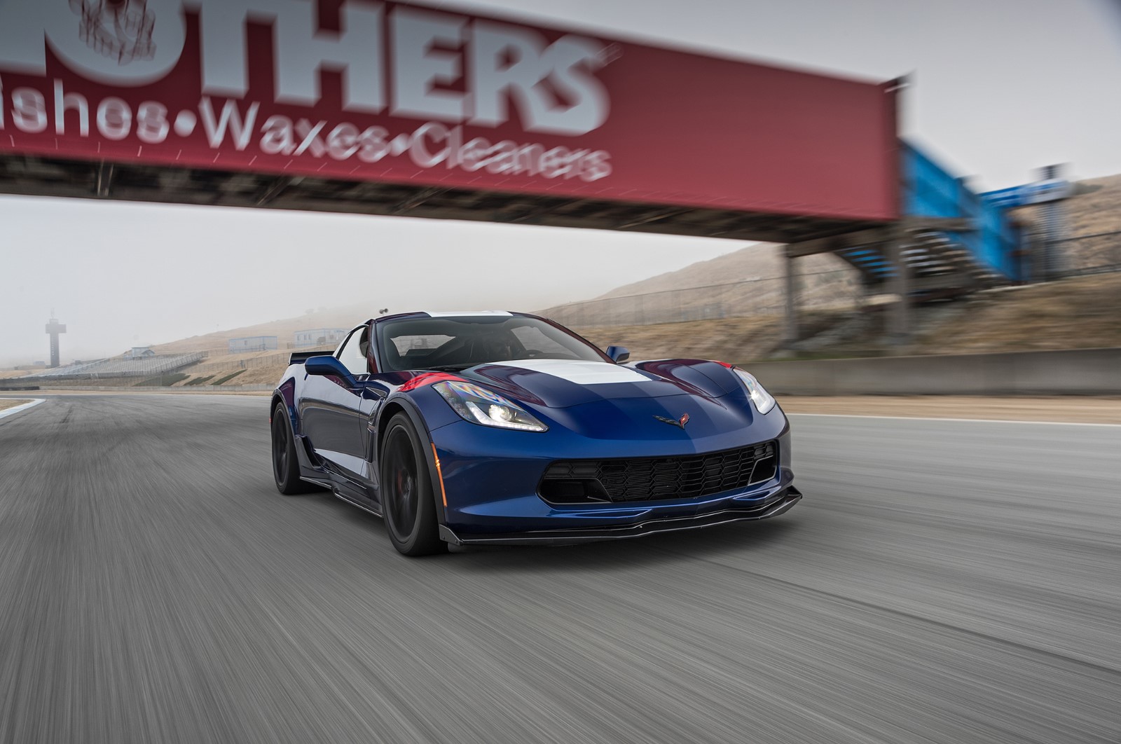 美国国宝级跑车科尔维特grandsport2017款