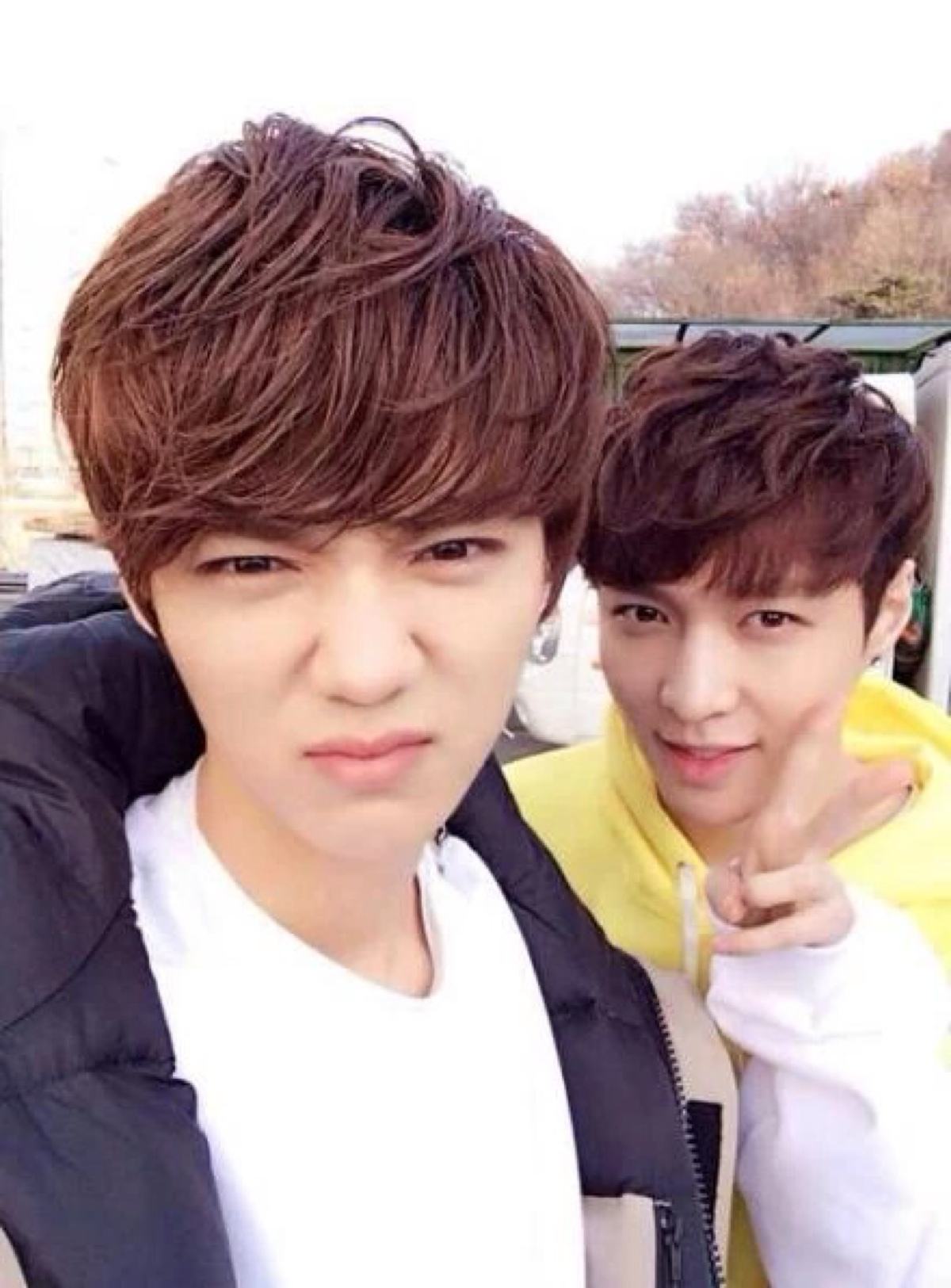 鹿晗李易峰陈伟霆同台时没法比,最后一位才真的有男人味