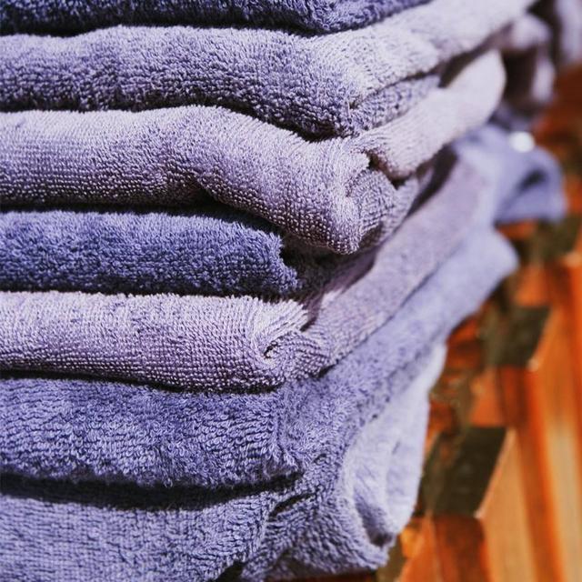 旧毛巾又臭又滑,清洗时加点这个,毛巾立马干净像新买的!