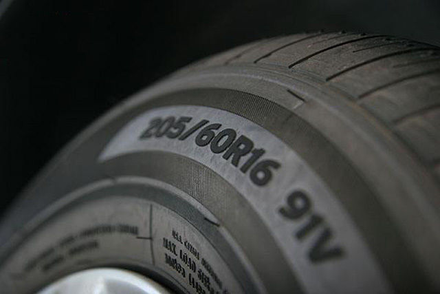 都说日系车省油，真的是因为皮薄车轻吗?