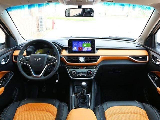 神车五菱宏光已吃定MPV市场 推大七座SUV 售价5万起售