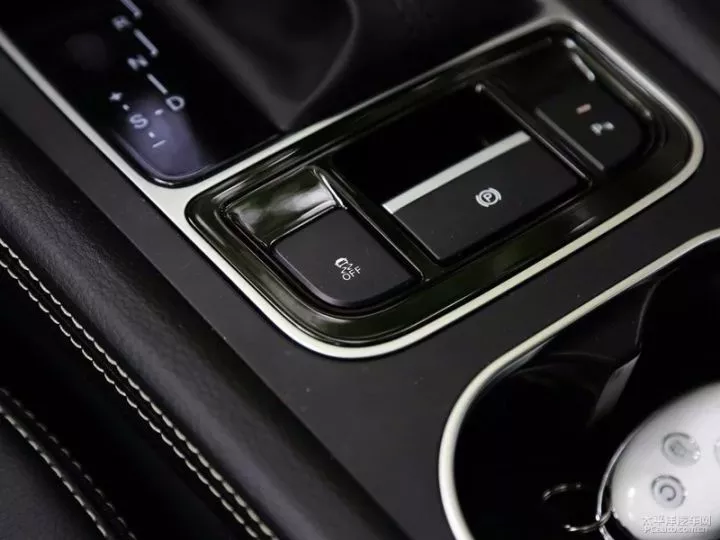 7.99万起标配7座，史上最漂亮的比亚迪，买哪款最精明？