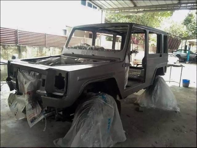 这家毫不起眼的修车店，竟把几万块的烂车改成奔驰G级！