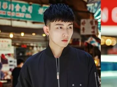 男生两边剃短齐刘海发型,帅气又修颜!