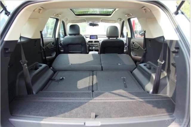 中华V3弯道王体验营开幕；又一款经典越野车宣布停产