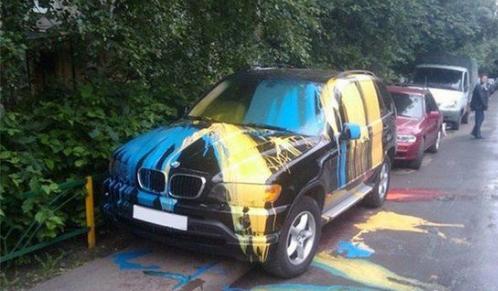 车停好后，经常回来发现车被刮？聪明的车主都这样做