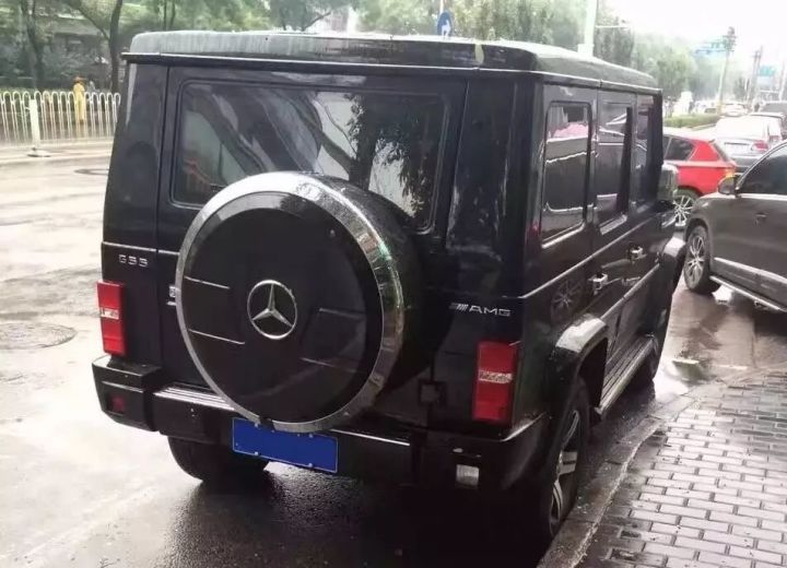 这家毫不起眼的修车店，竟把几万块的烂车改成奔驰G级！