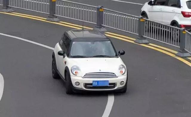 不想被追尾还负全责！这几种做法千万留心！