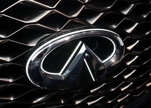 SUV多大才算大！和公交车平齐行吗？<a class=