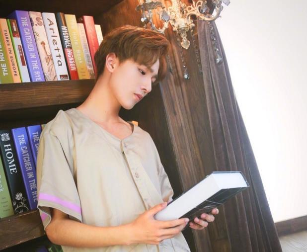 以及由学渣成功变身学霸的胡政尧.