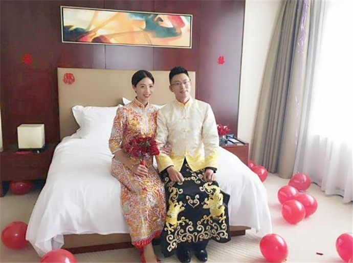 魏秋月大婚 婚礼场面温馨浪漫很多往日队友到场