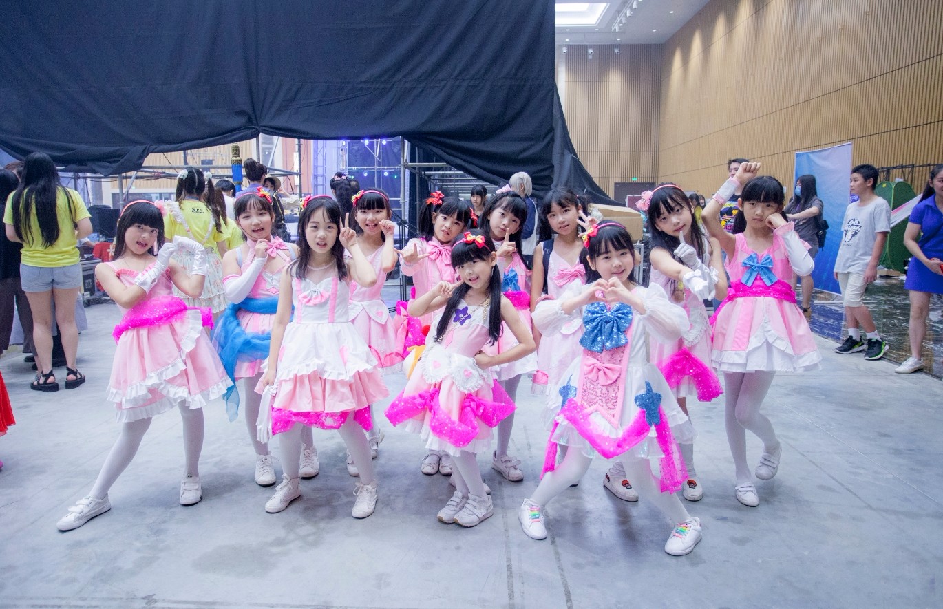 flycats飞翔猫萝莉小学生偶像团