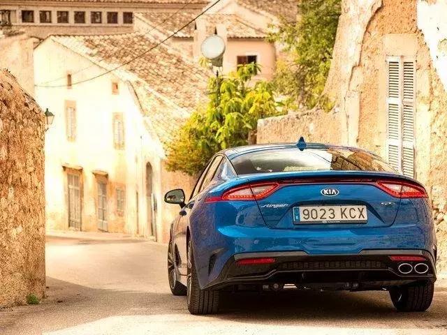 敢与宝马 奥迪叫板 起亚这款车凭什么这么有底气