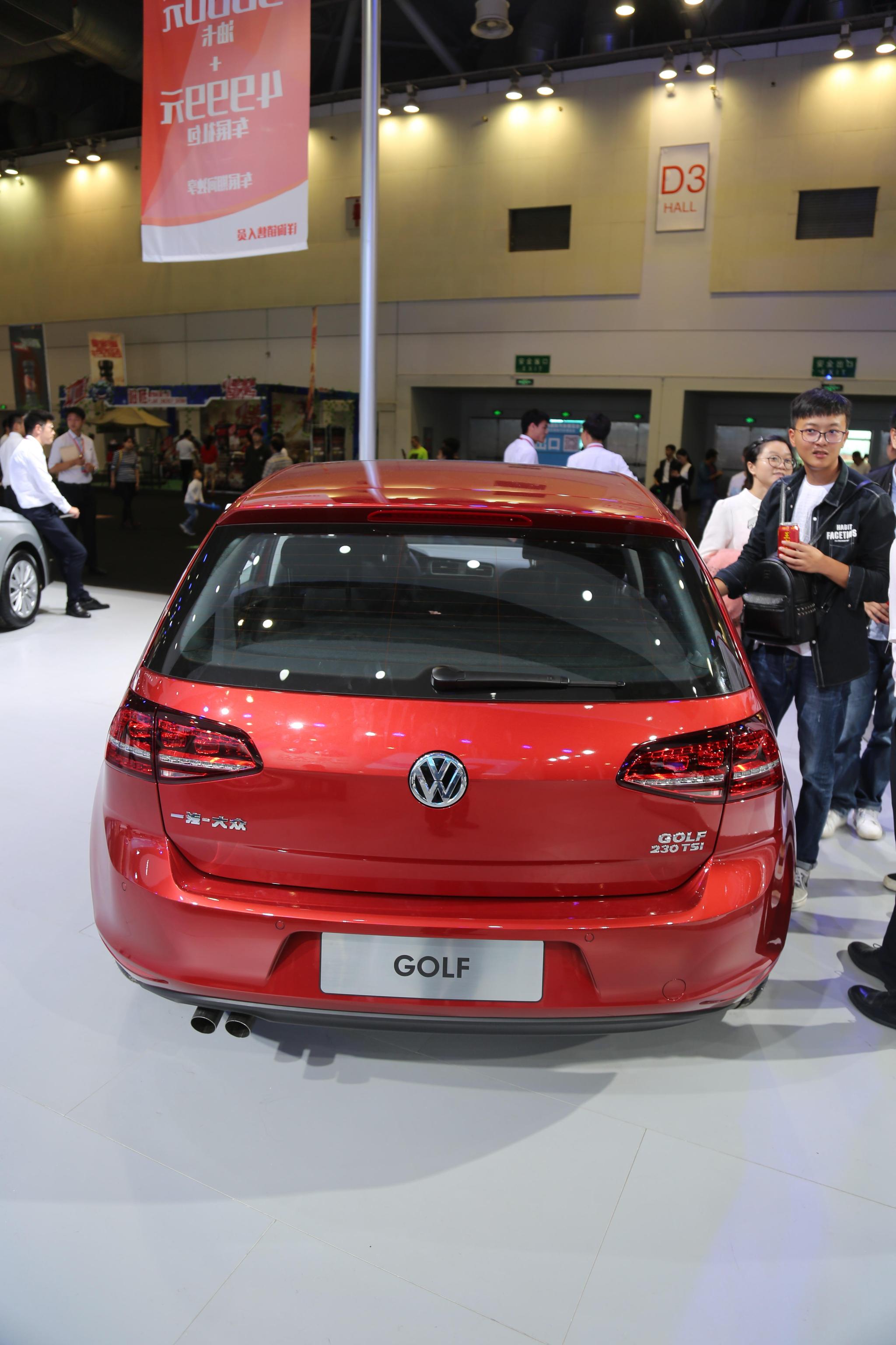 大众新高尔夫golf15万级别经典家轿车展实拍
