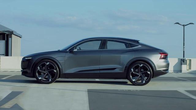 车身超5米 奥迪Q8即将上市 宝马X7得抖一抖