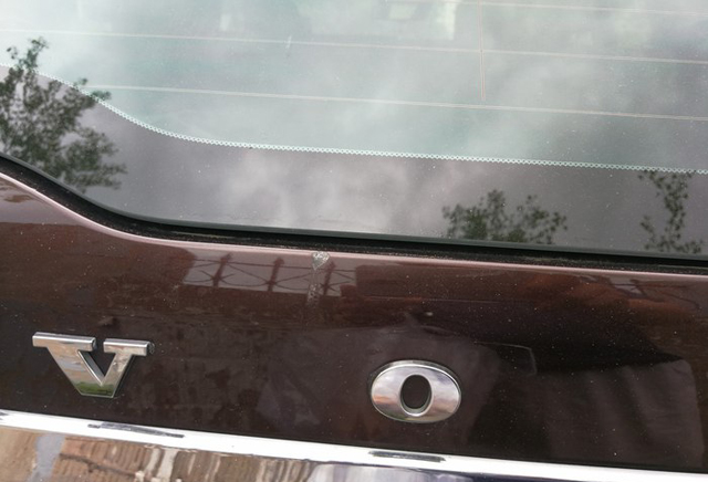 轻微追尾花费轻松破万 沃尔沃维修费为何那么贵？