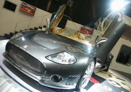 功夫皇帝李连杰身价上亿,坐拥千万豪车!