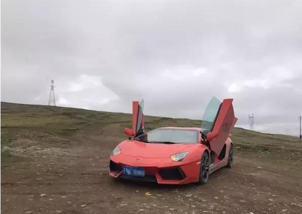上千万的超级跑车，来到川藏线全部认怂，爬山还是它们强