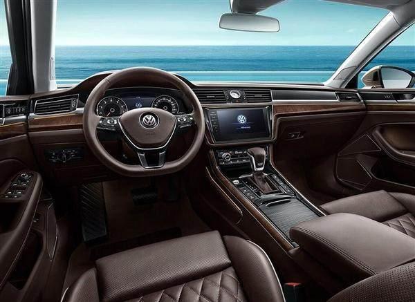 C级轿车你买不买，都说大众辉昂完爆奥迪A6，为什么卖不好？