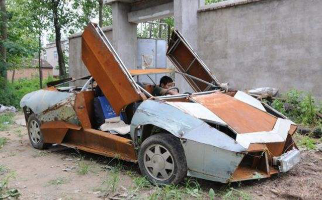 向金钱低头，兰博基尼要出轿车了？