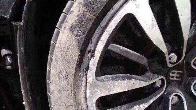 上千万的超级跑车，来到川藏线全部认怂，爬山还是它们强