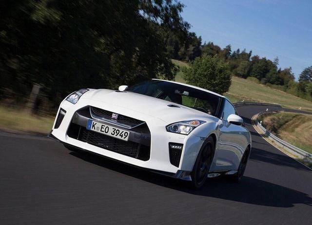 别再觉得日系车好了！不仅气囊有问题，如今车身钢架都是假的