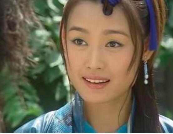 不仅是美女如云,苏版倚天屠龙记中更是大咖云集,集结了徐锦江,姬麒麟