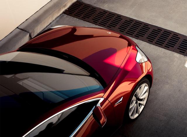 产能不足让消费者失望！特斯拉失去民心，国产保证解决问题！