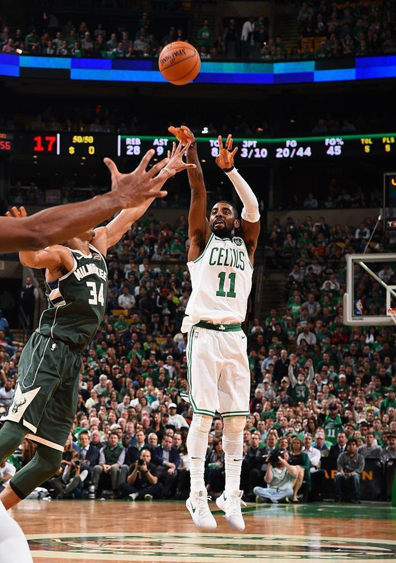 你可以多进攻,但你要合理性的进攻,就拿欧文今天的几次投篮,可以说