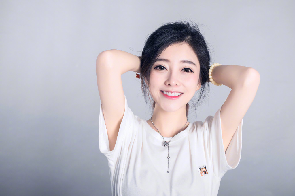 冯提莫想要一个暖男温暖她的内心?借口怕冷只是潜台词