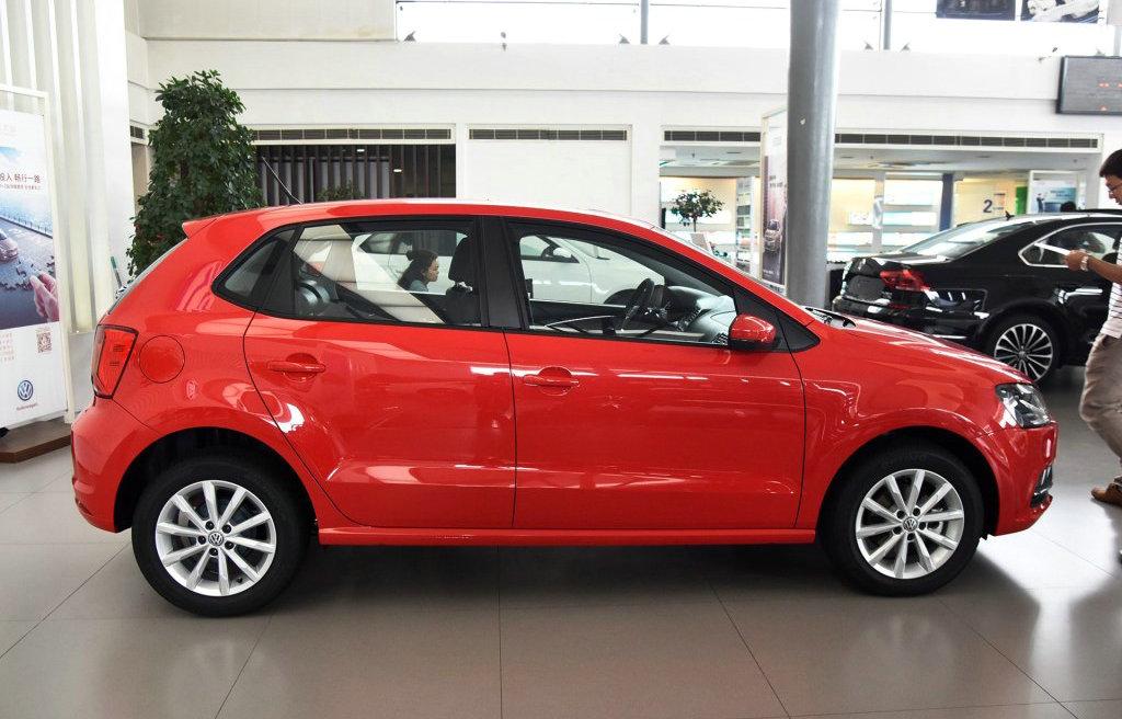 小钢炮大众polo最强代步车，驾驭感好像出乎意料的结果！