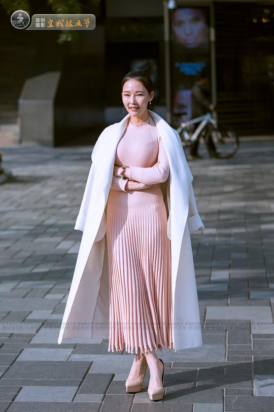 时尚街拍：时髦美女追求时尚潮流永不停歇 北京时尚潮流街拍