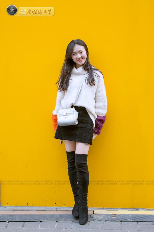 时尚街拍：时髦美女的穿衣术是所有女人必须掌握的一门本领