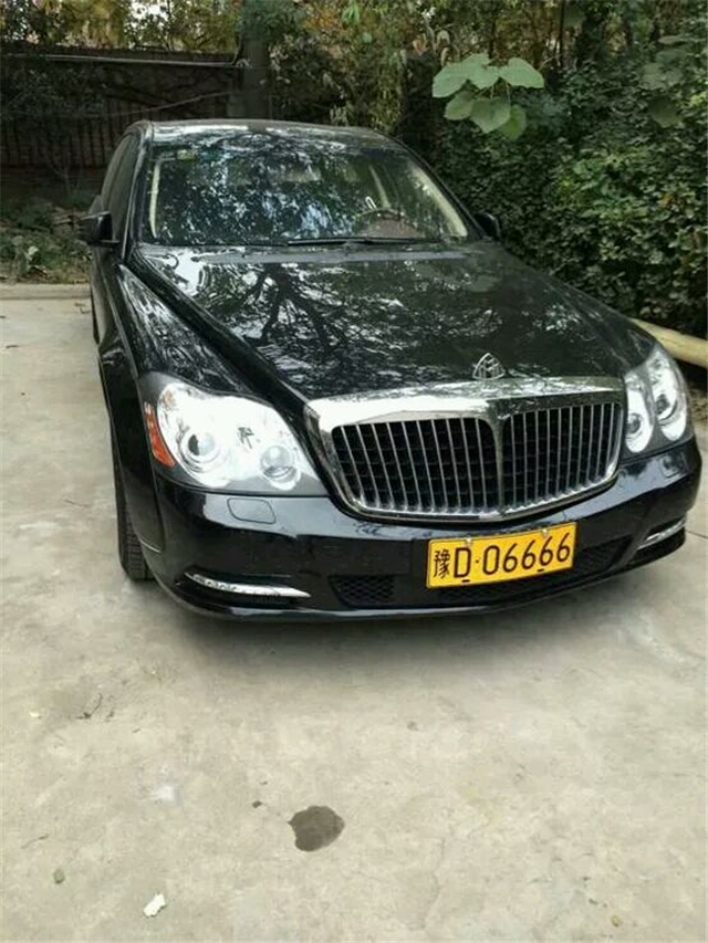 河南的迈巴赫真不少最便宜的都要500多万贵的上千万