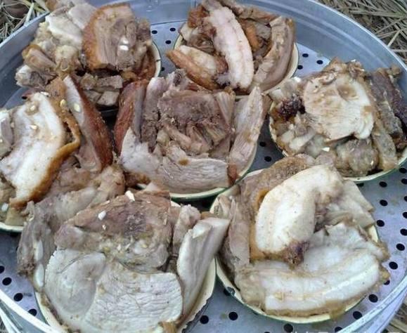 农村酒席, 大鱼大肉不要钱, 亲戚朋友吃吃看!