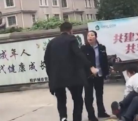 再别抱怨辅警工资低,做到这一点收入过万元!