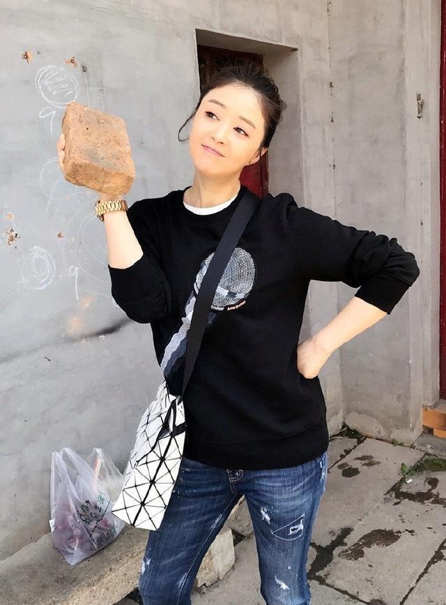 蒋欣拿板砖要干架?娘娘果然霸气威武,真真是女汉子一枚呀!