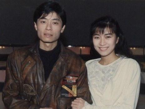 19岁娶妻25岁一炮走红,正当红却被人毒毁嗓子,如今55岁过成这样|王杰|嗓子|妻子_新浪新闻